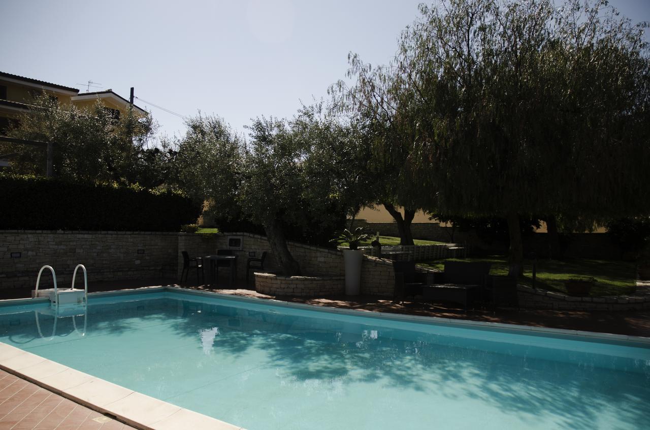 Lo Scacciapensieri Casa rural *